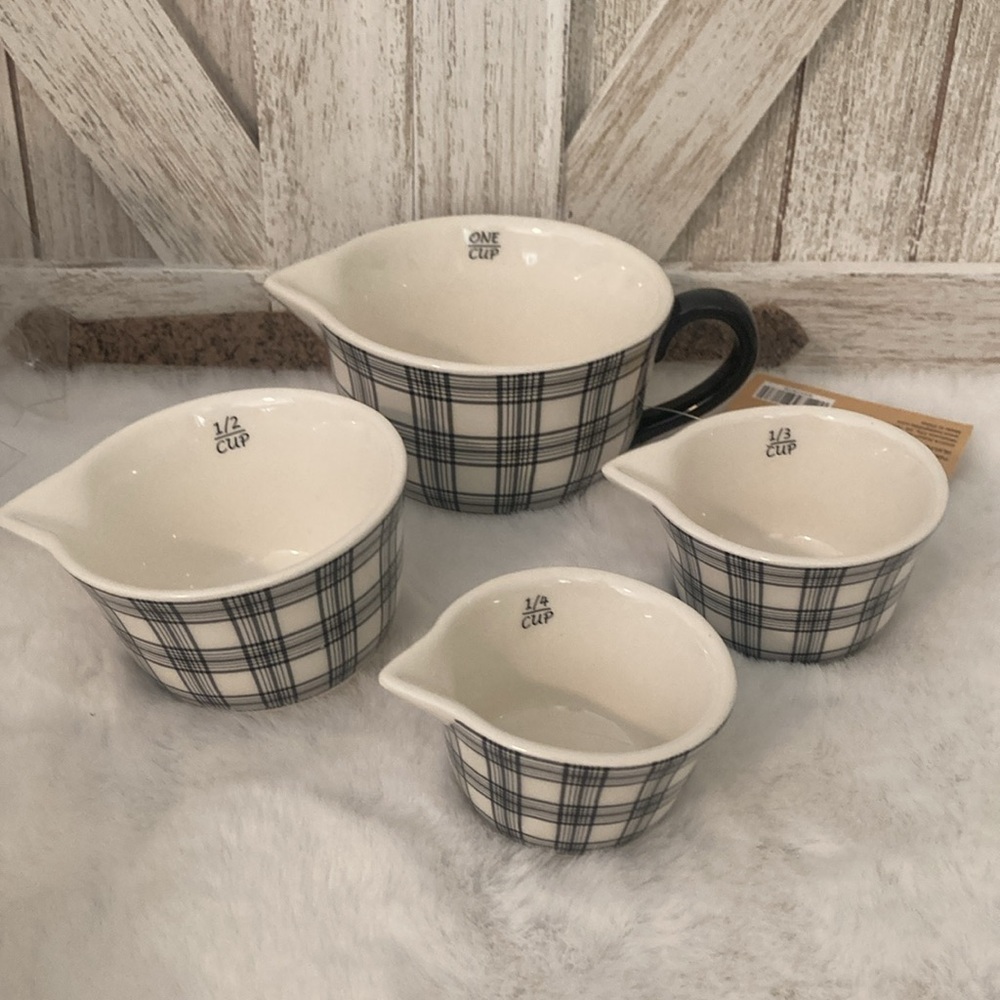 Plaid Ceramic Measuring Cup Set - Black/White